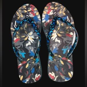 Vera Bradley flip flops, sz 5/6